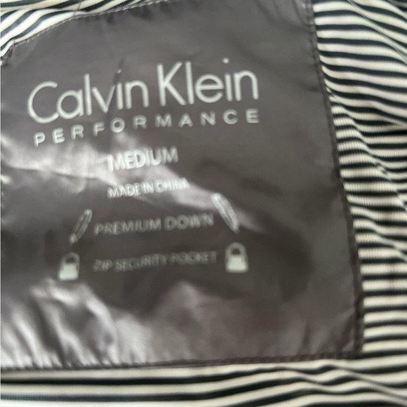 Calvin Klein Metallic Gold Down
Feather Puffer Vest Full Zip Quilt Women - Picture 9 of 10